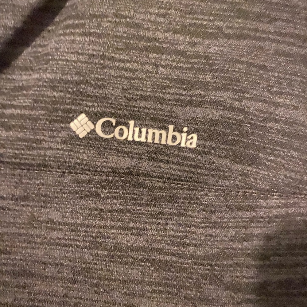 Columbia Shirt - Picture 4 of 6